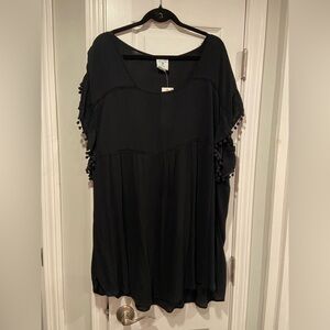 NWT Perfectly Palm Size M Black Flowy Pom Pom Sleeve Pullover Sundress Coverup
